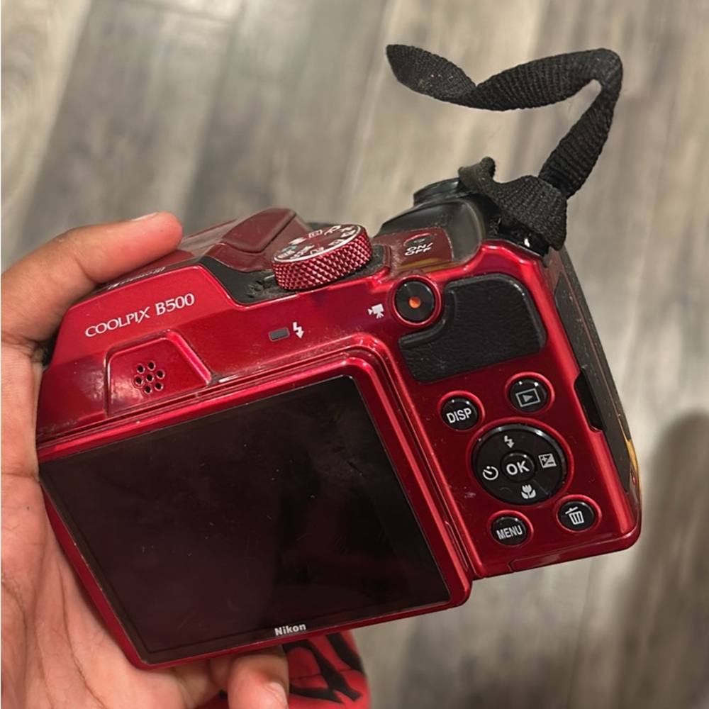 Nikon COOLPIX B500 Vibrant Red Camera